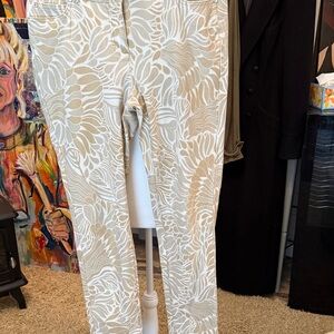 J. McLaughlin Tan and Cream Leaf Print Pants